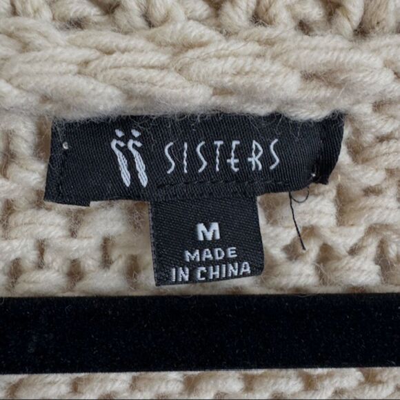 II Sisters Chunky 3/4 Bell Sleeve Womens SZ M Beige Sweater Button Front WARM - Picture 5 of 11